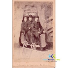 vlnr. G.Peters -pastoor H.vd Wetering en kapelaan H.Peters Coll Peters